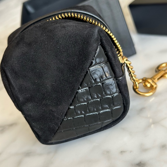 🔥SOLD 🔥Saint Laurent cube bag charm AirPod case coin case mini pouch - Picture 5 of 8